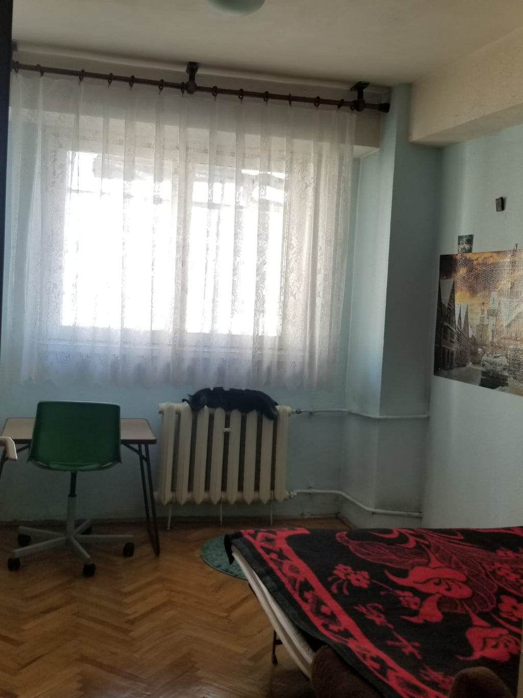 Inchiriez camera in apartament cu 3 camere - Zona Pasaj Magnolia